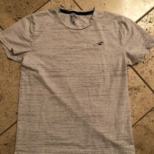 * Hollister Small Men's T-shirt